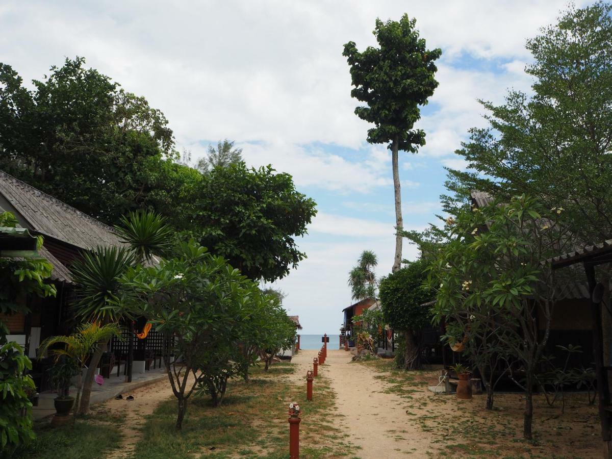Bluesky Beach Bungalows Ko Lanta المظهر الخارجي الصورة