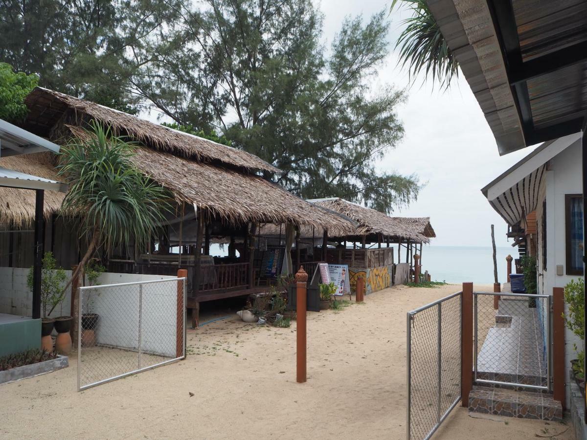 Bluesky Beach Bungalows Ko Lanta المظهر الخارجي الصورة